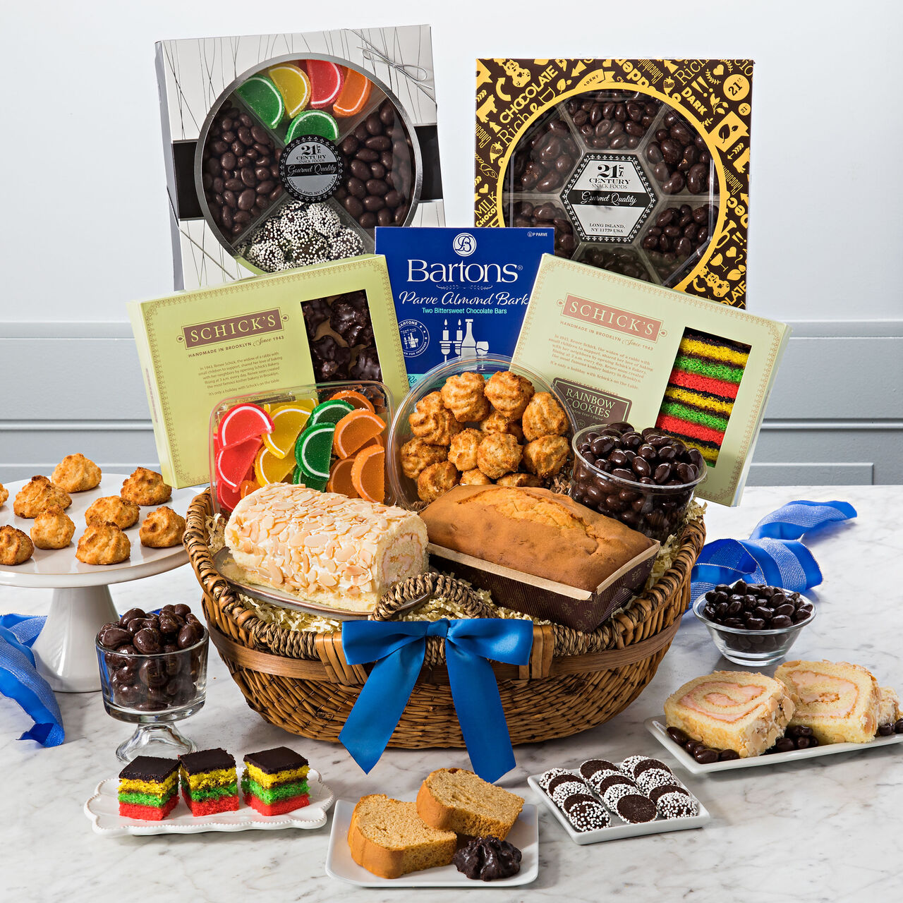 Zabar's Passover Bakery Basket (Kosher for Passover)  large